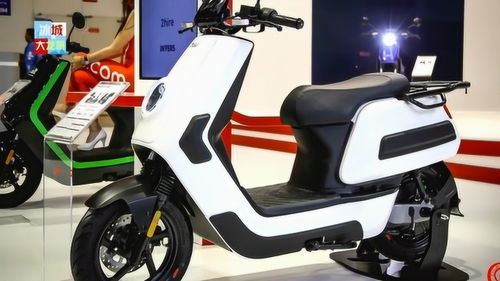 國產(chǎn)精品,2020款小牛電動車,外觀時(shí)尚小巧,適合代步通勤